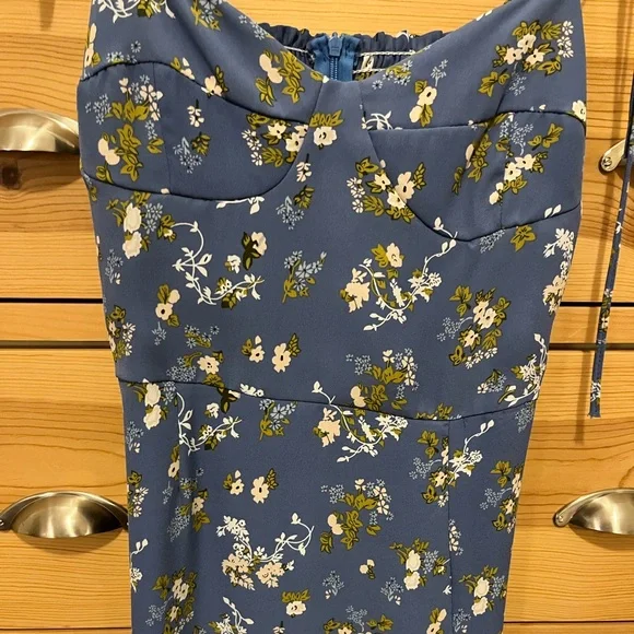 Little Mountain Midi Floral Dress Blue - Picture 6 of 7